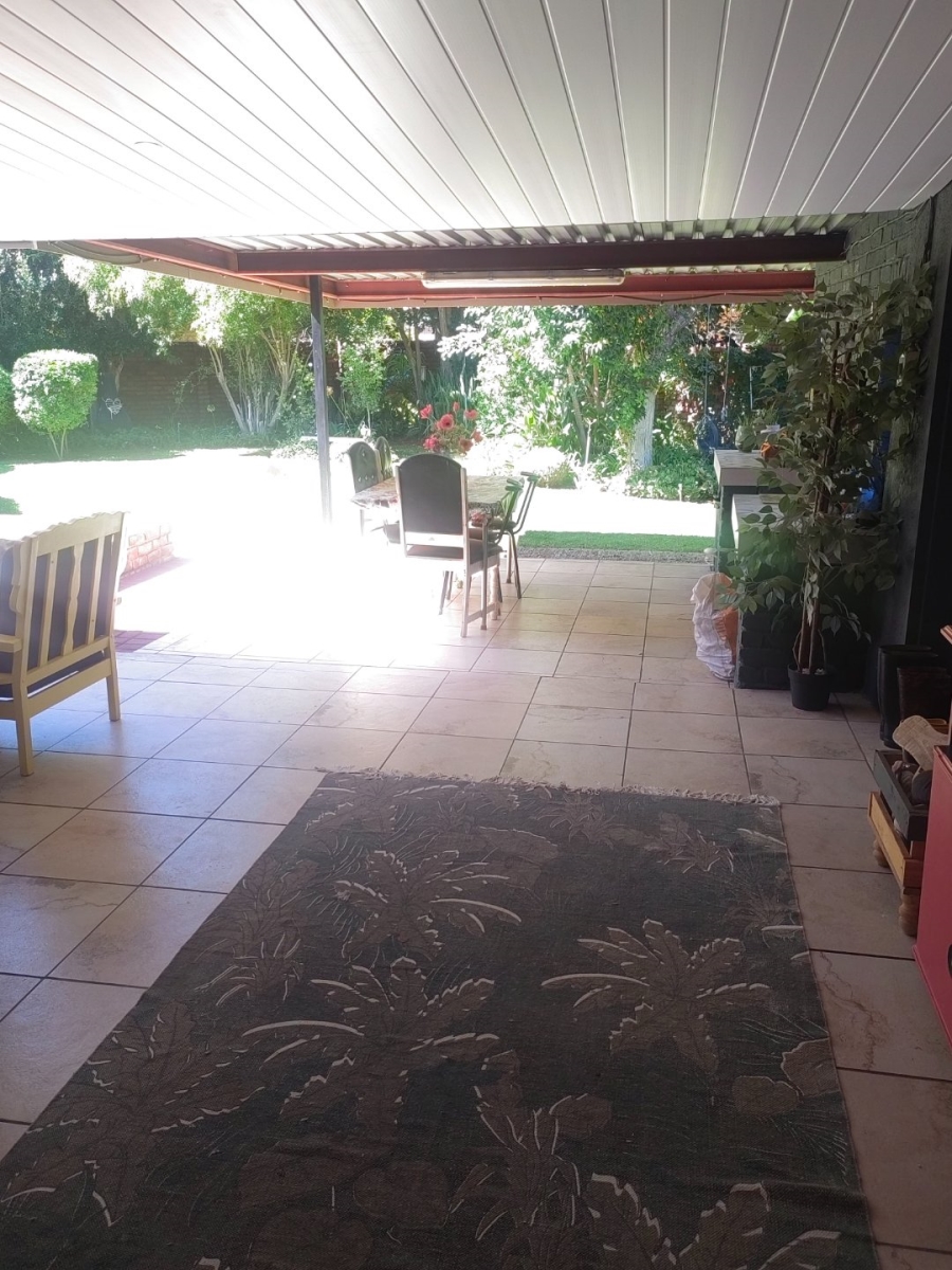 4 Bedroom Property for Sale in Hillcrest Northern Cape